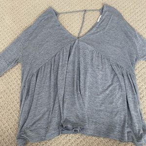 Long sleeve trendy top!